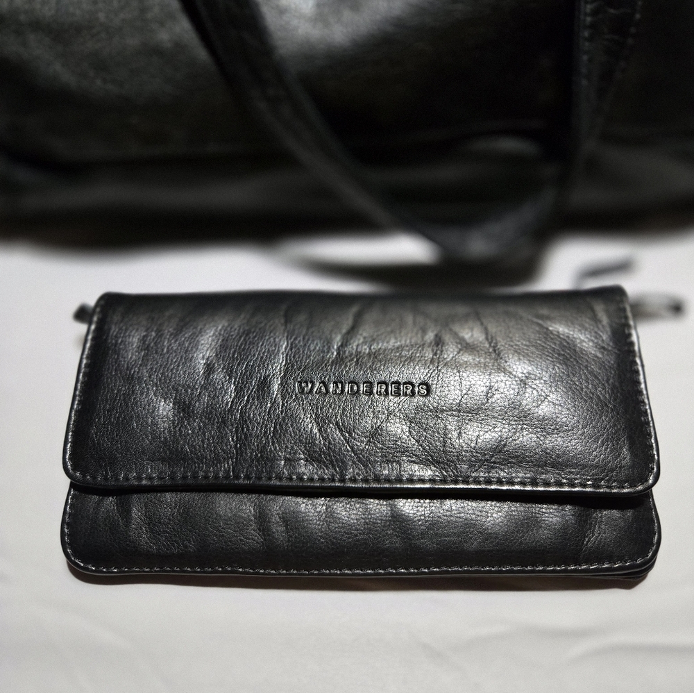 Wanderers Travel The Rocks Handbag, La Fontelina wallet, Barcelona Card wallet - Picture 9 of 16